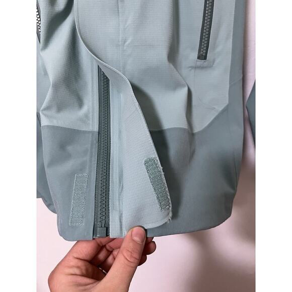 REI Womens Peak 2.5L Jacket Size XS Teal Hiking Outdoors Hooded Gorpcore Camping - Picture 6 of 10